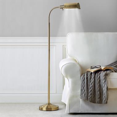 The Cordless Reading Lamp